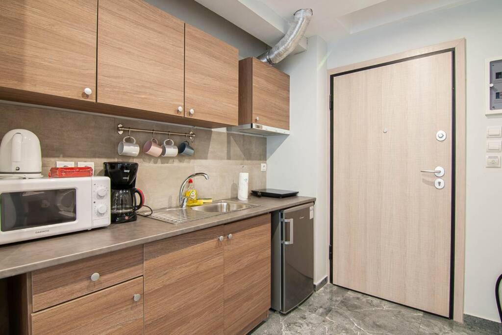 شقة أثينا  في Cosy Studio For 2 People In The City Center المظهر الخارجي الصورة