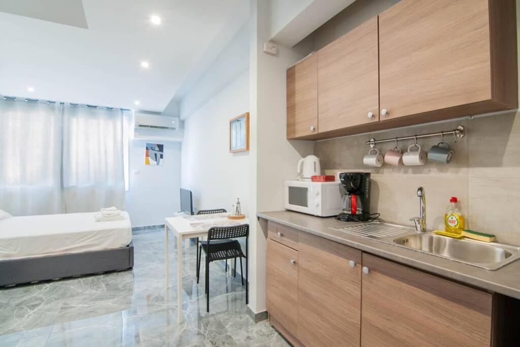 شقة أثينا  في Cosy Studio For 2 People In The City Center المظهر الخارجي الصورة